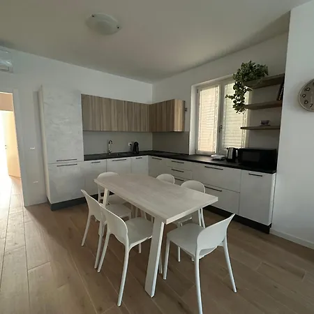 Far From Castelnuovo del Garda